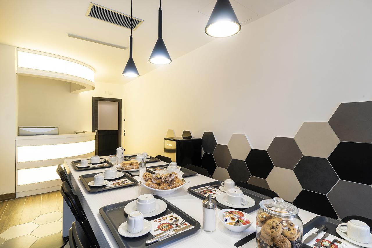 Chez Anna B&B - Adults Only Napoli Bagian luar foto