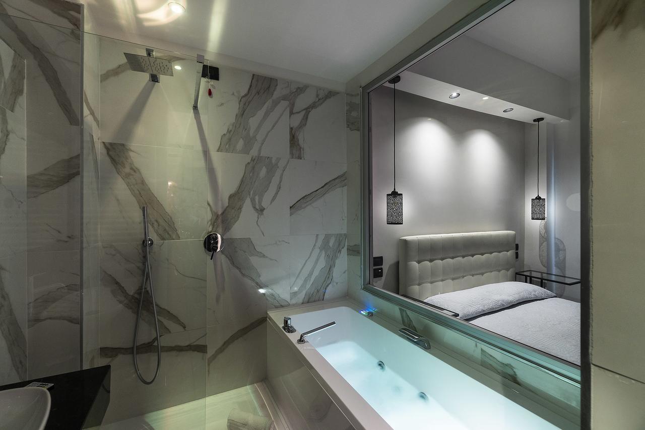 Chez Anna B&B - Adults Only Napoli Bagian luar foto