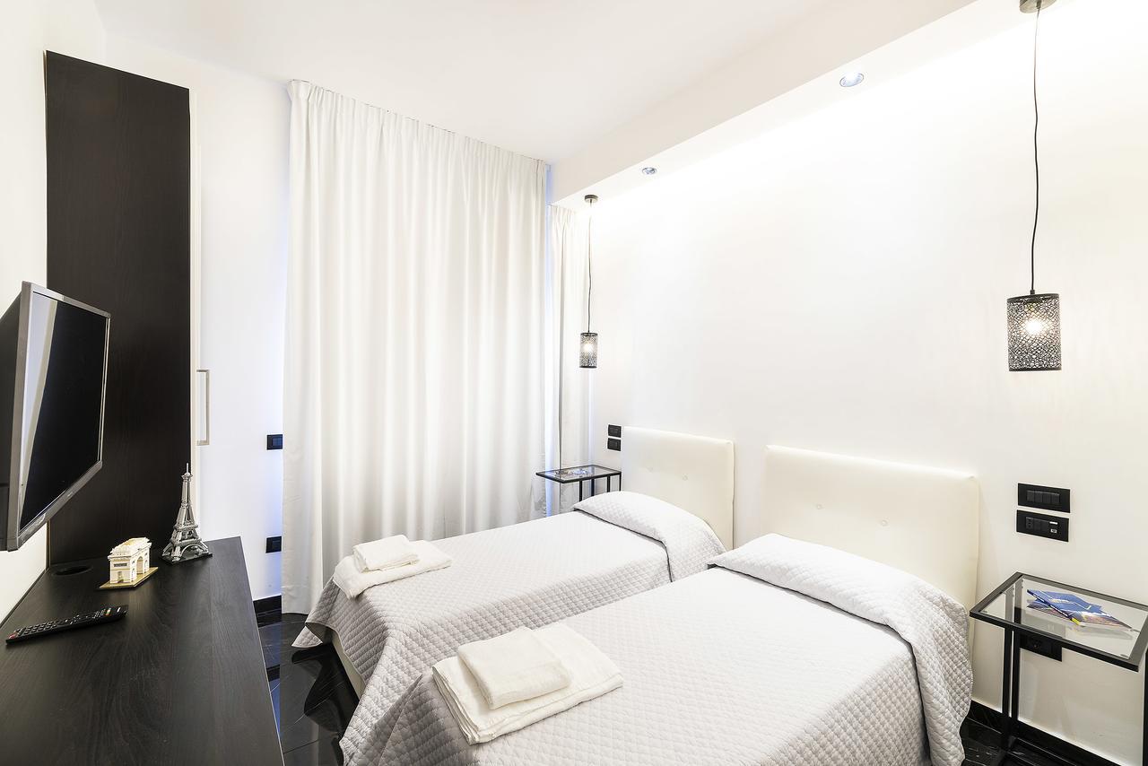 Chez Anna B&B - Adults Only Napoli Bagian luar foto